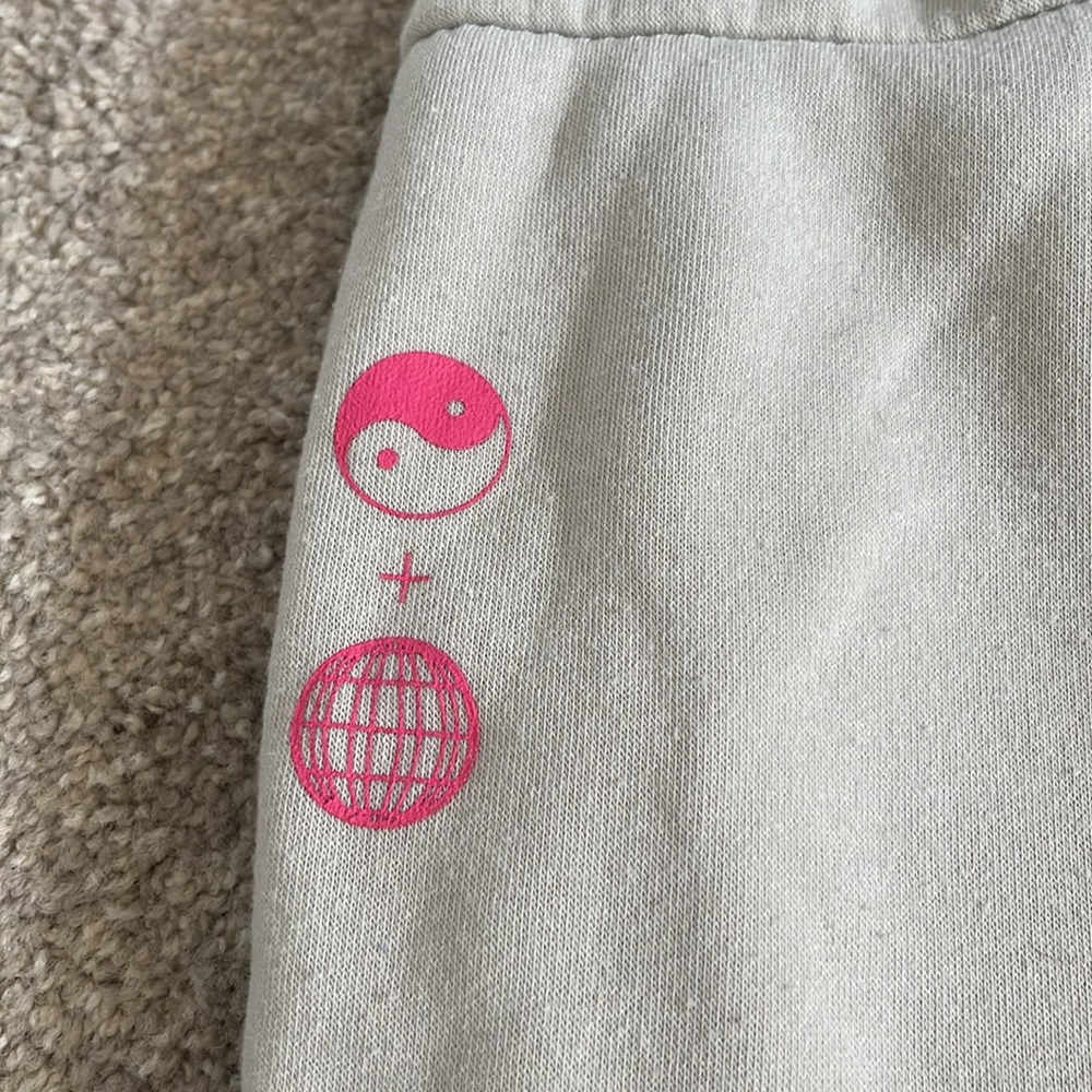 Sweatpants - Picture 4 of 5